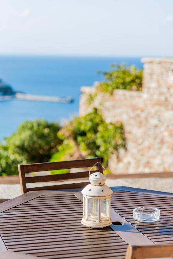 Villa Cavo D' Oro Korissia  Buitenkant foto