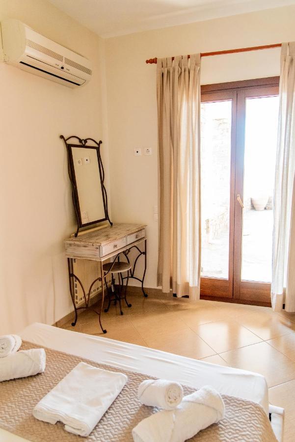 Villa Cavo D' Oro Korissia  Buitenkant foto